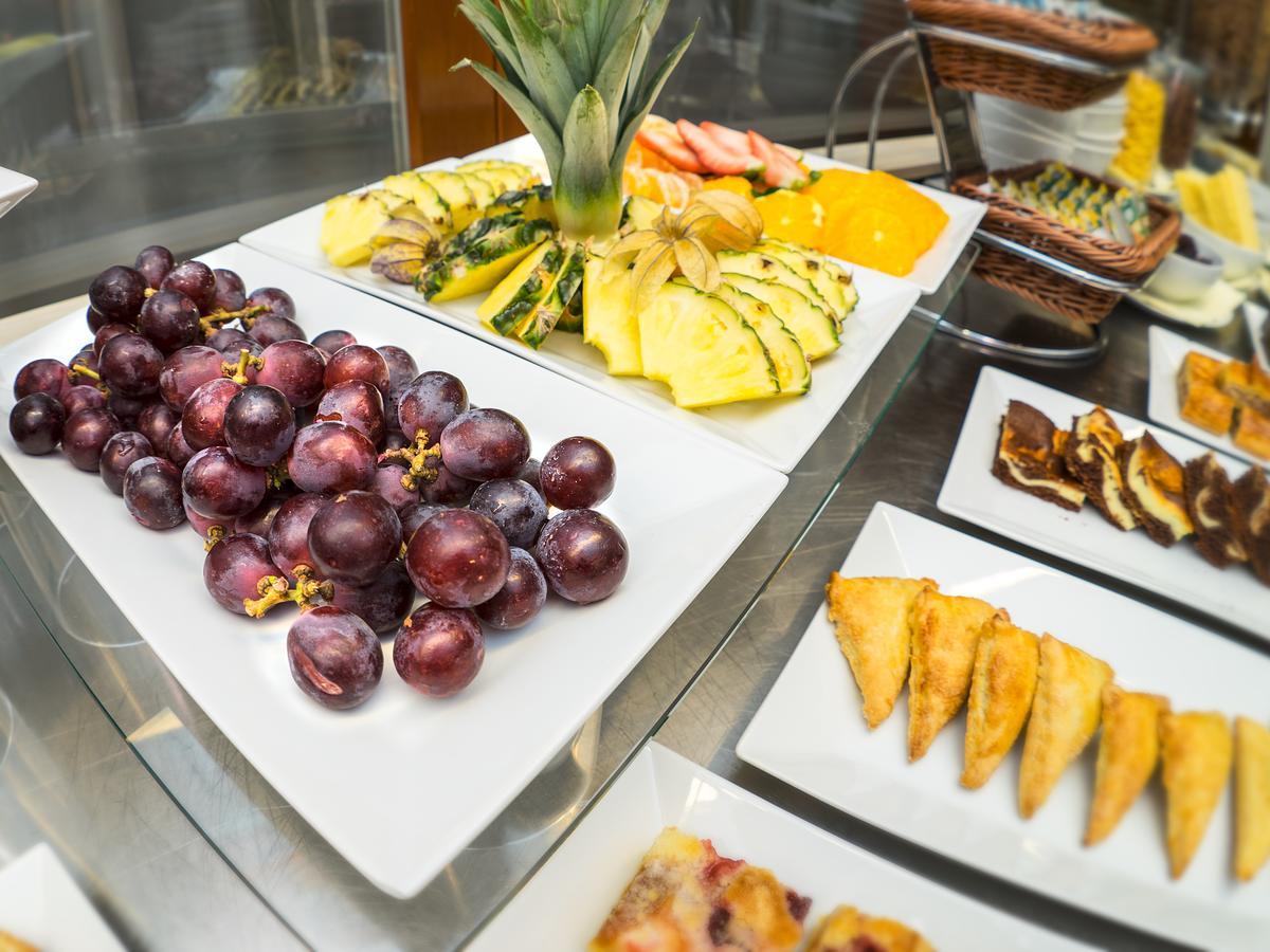 Wellness Hotel Happy Star ฮนานิเซ ภายนอก รูปภาพ
